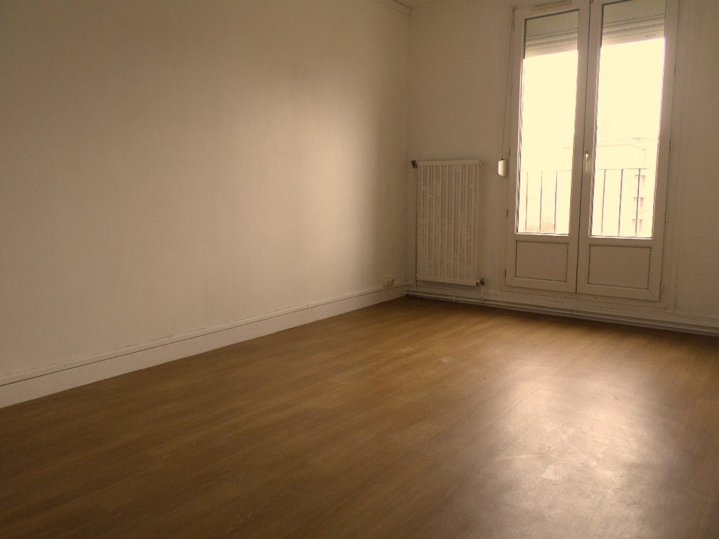 Appartement Rue Léon Dehuz à Charleville-Mézières