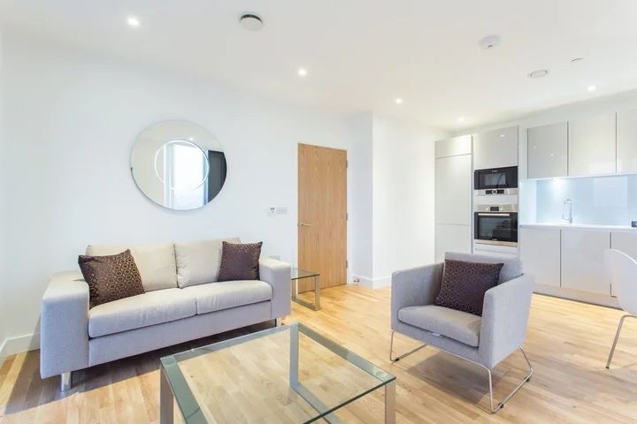 Flat Gilmore Road in Greater London
