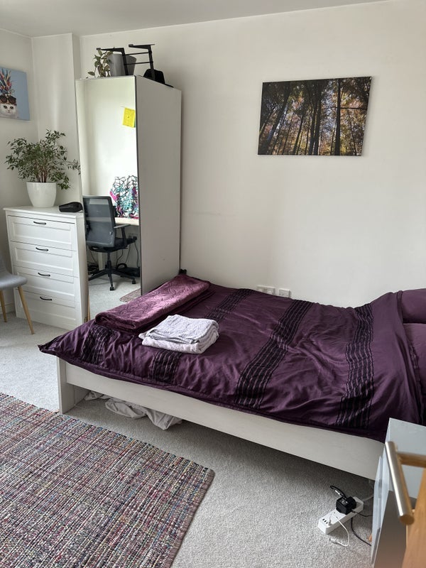 Room Spencer Way in Greater London