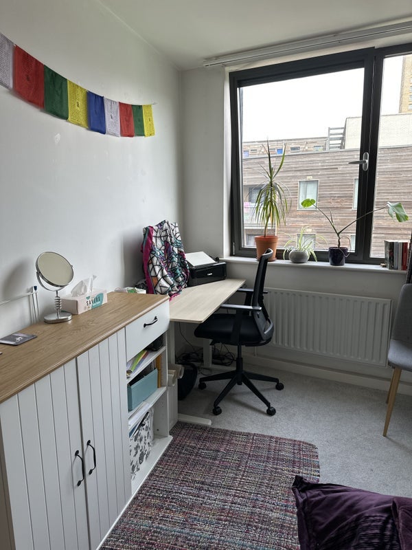 Room Spencer Way in Greater London