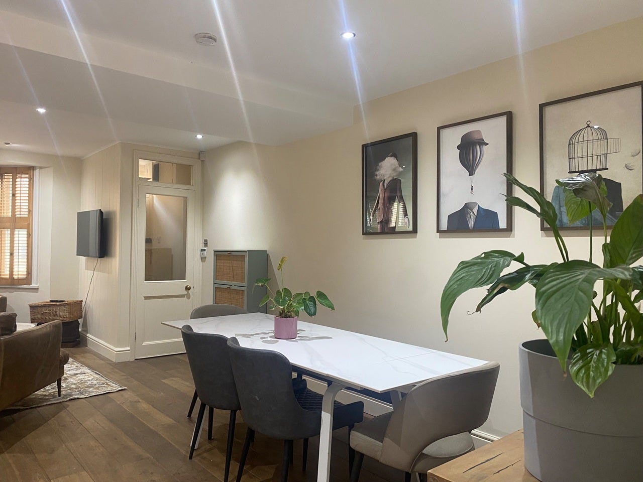 House Paradise Road in Greater London