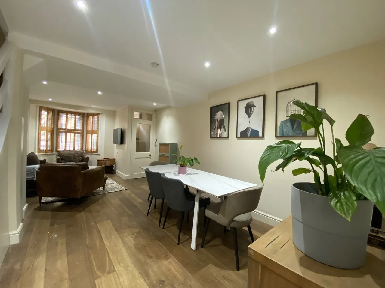 House Paradise Road in Greater London