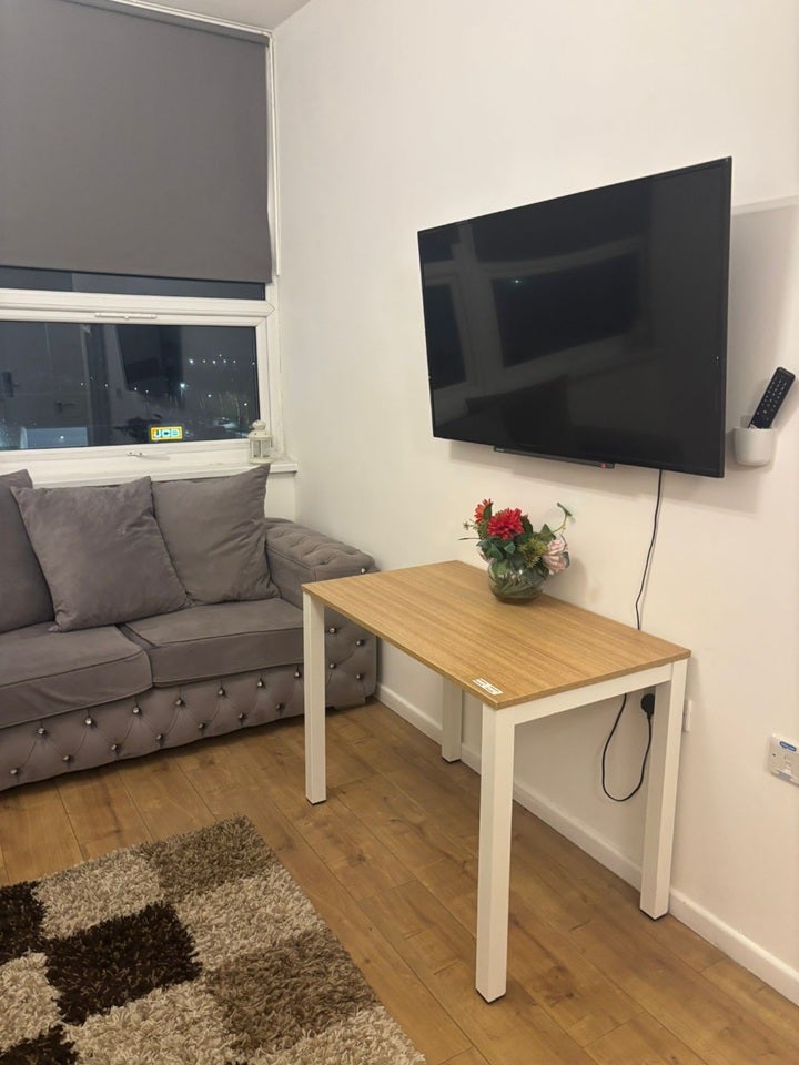 Flat Hawthorns Business Park in Sandwell