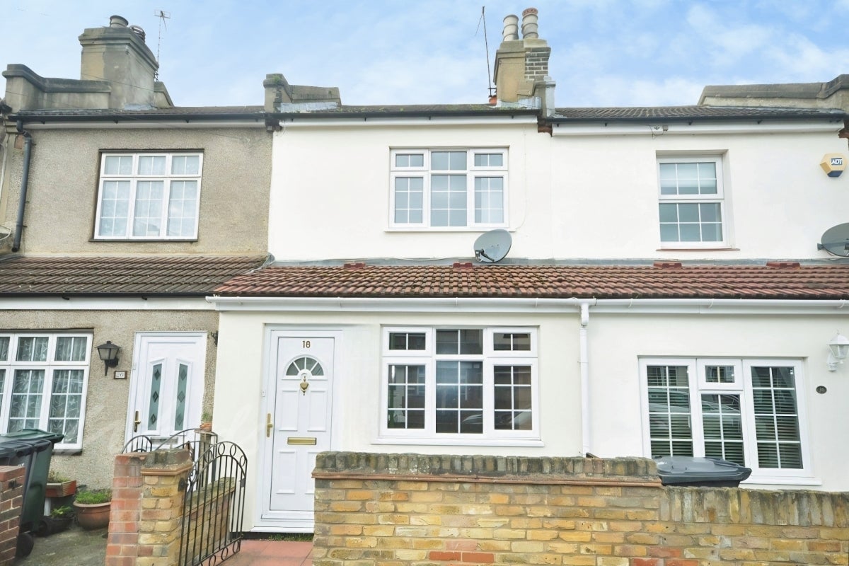House Blenheim Road in Dartford