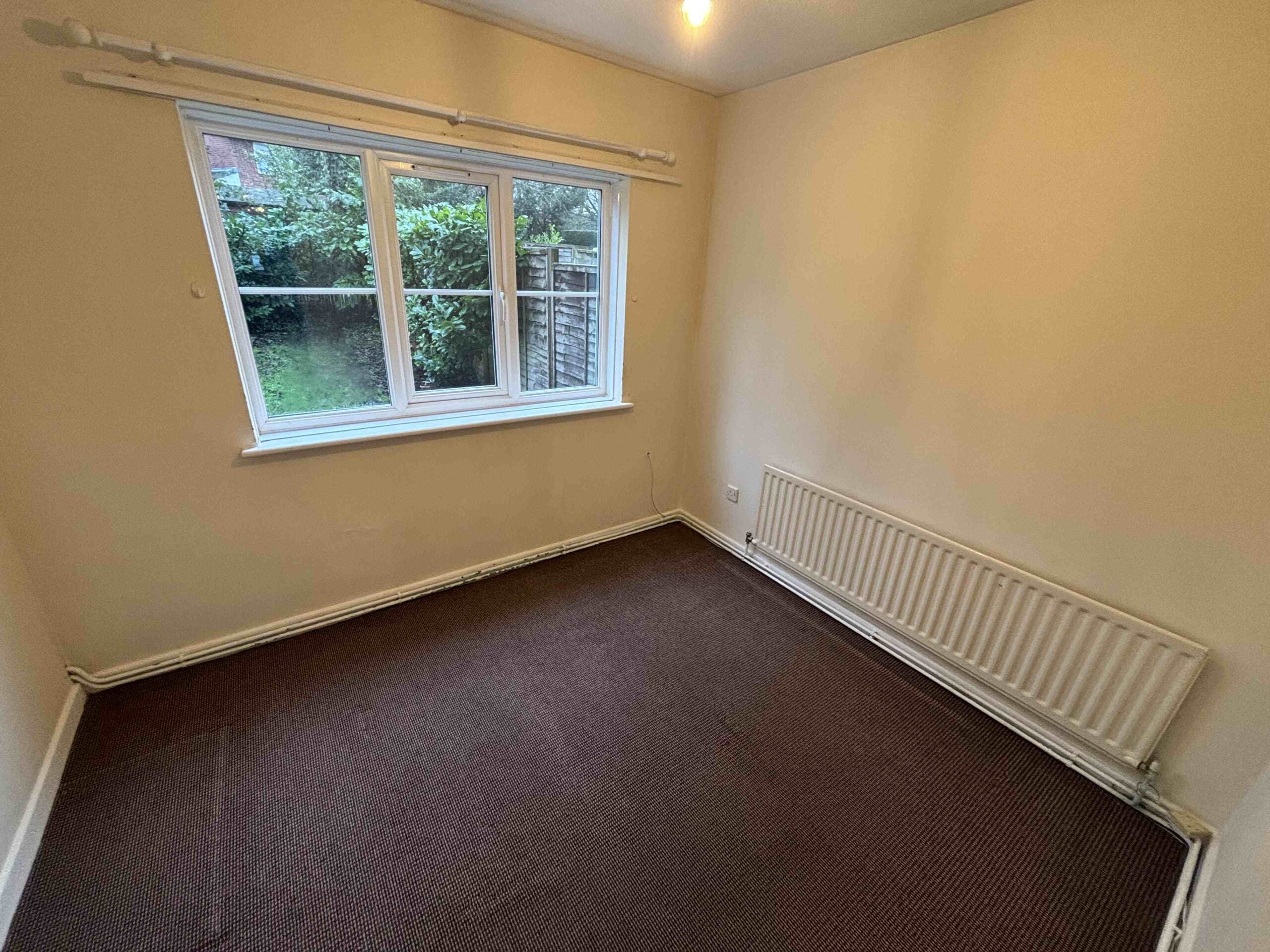 Flat Avebury Close in Nuneaton and Bedworth