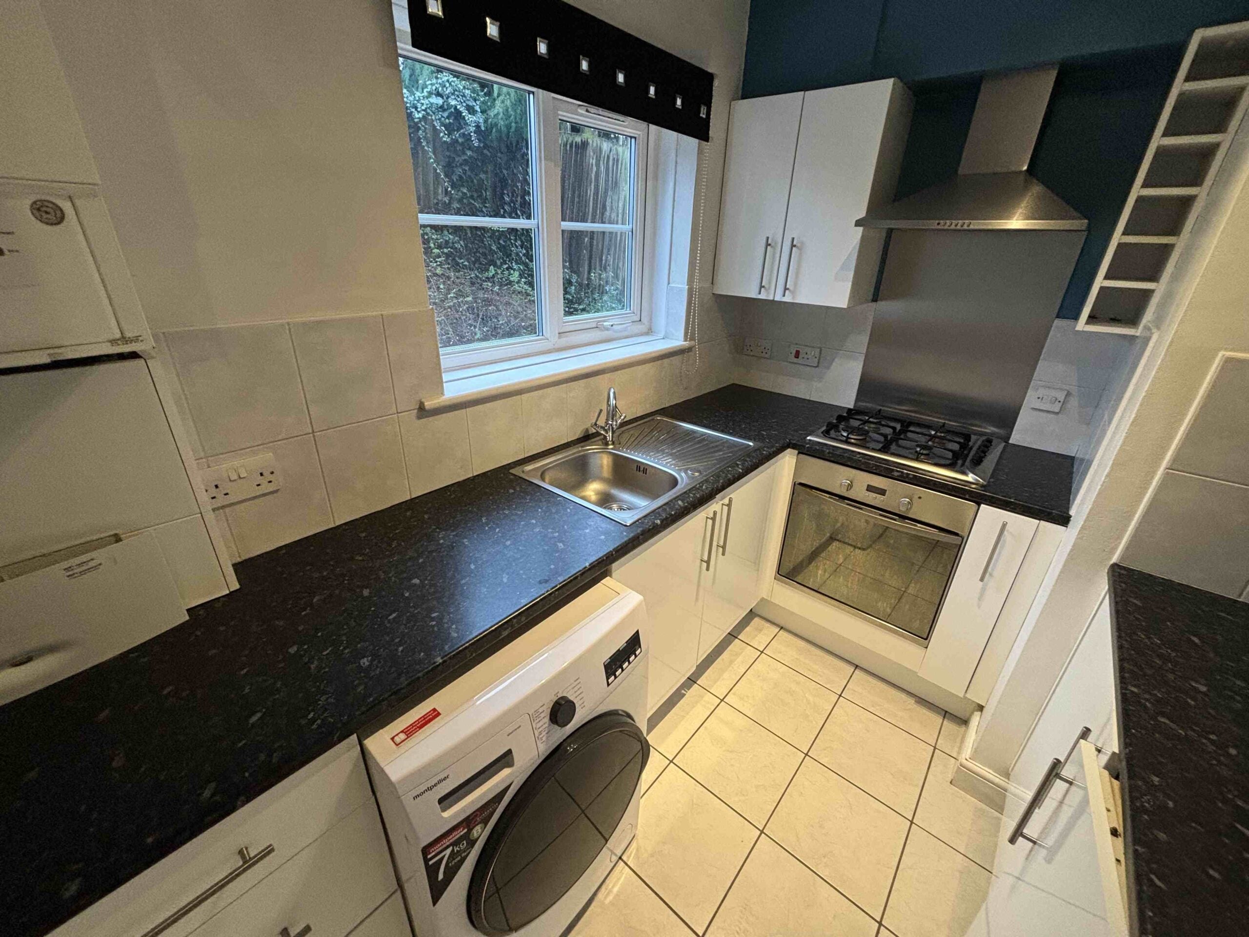 Flat Avebury Close in Nuneaton and Bedworth