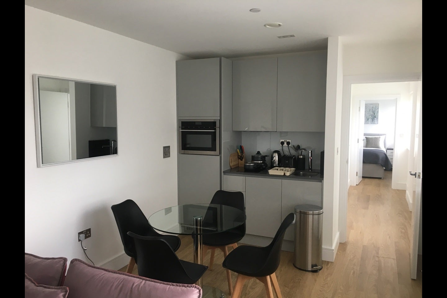 Flat Laporte Way in Luton