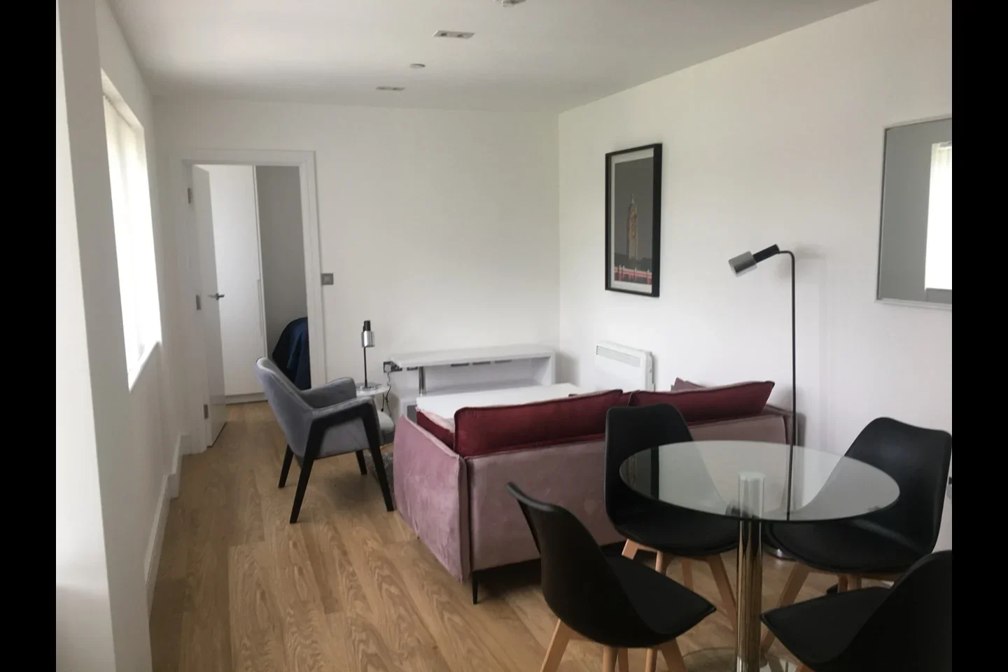 Flat Laporte Way in Luton