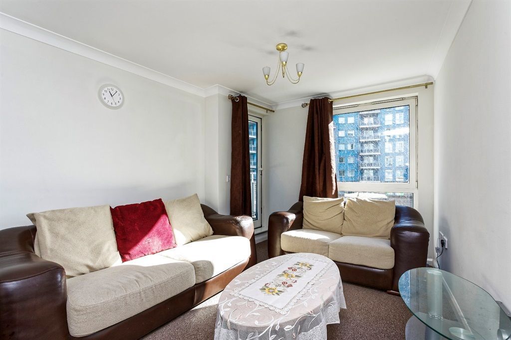 Flat Alençon Link in Basingstoke and Deane