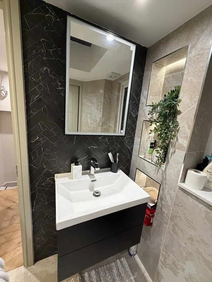 Room Millson Close in Greater London