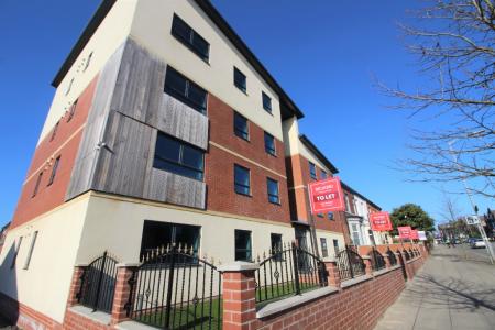 Flat Cateaton Street in Bury