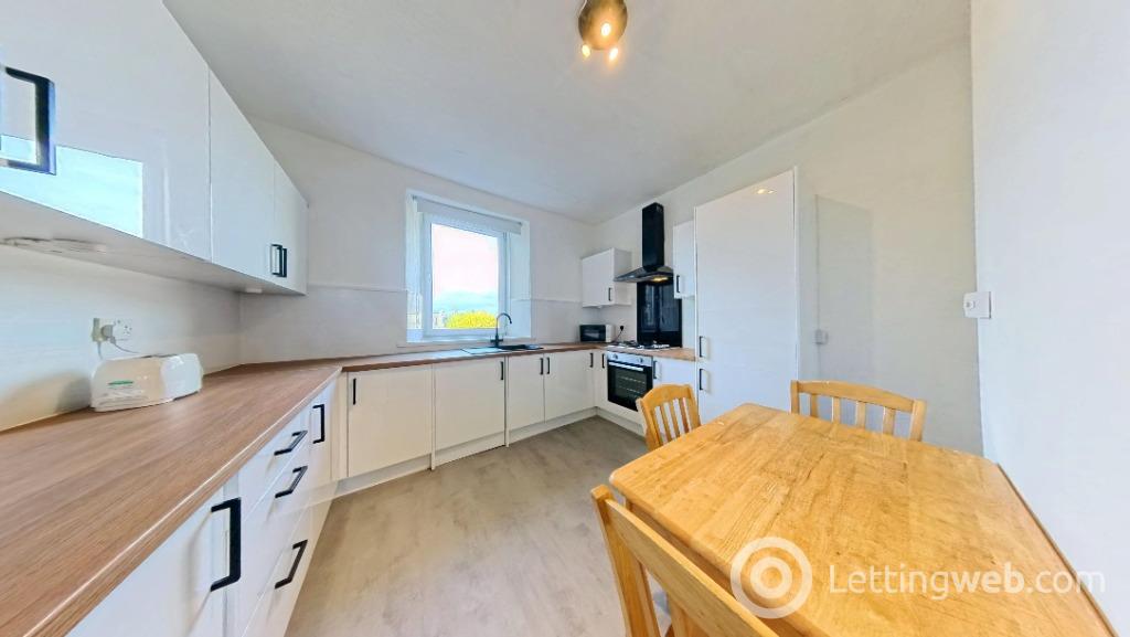Flat Grampian Road in Aberdeen City