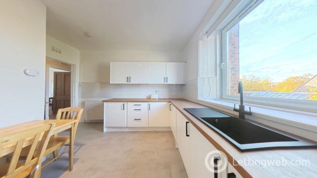 Flat Grampian Road in Aberdeen City