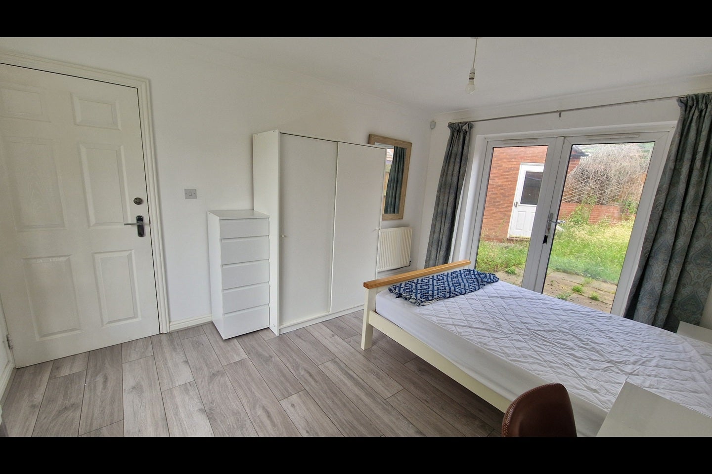 Room Riverslea Road in Coventry