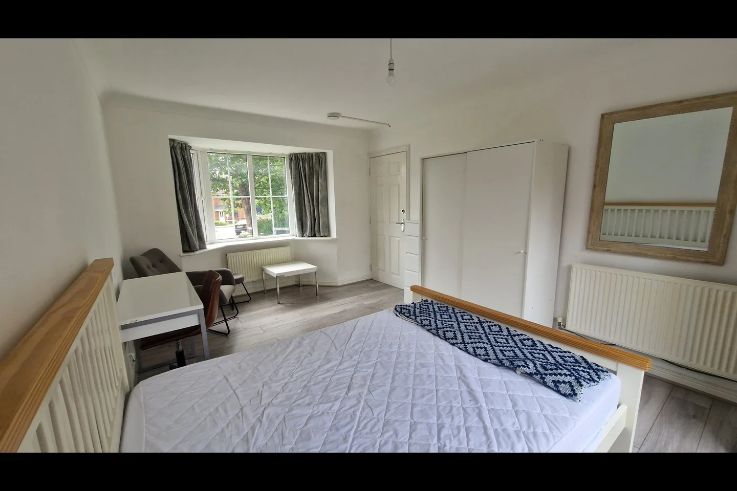 Room Riverslea Road in Coventry