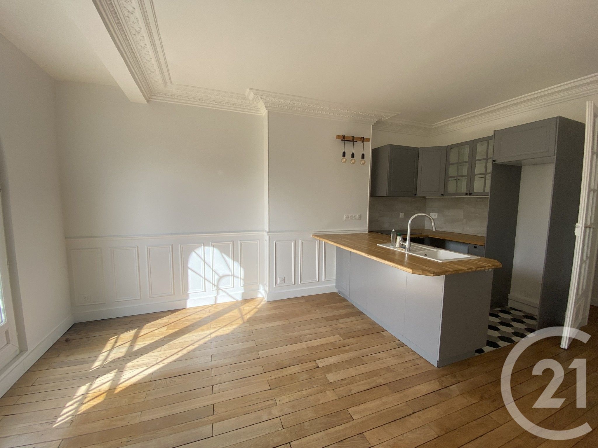 Flat Boulevard Brune in Paris