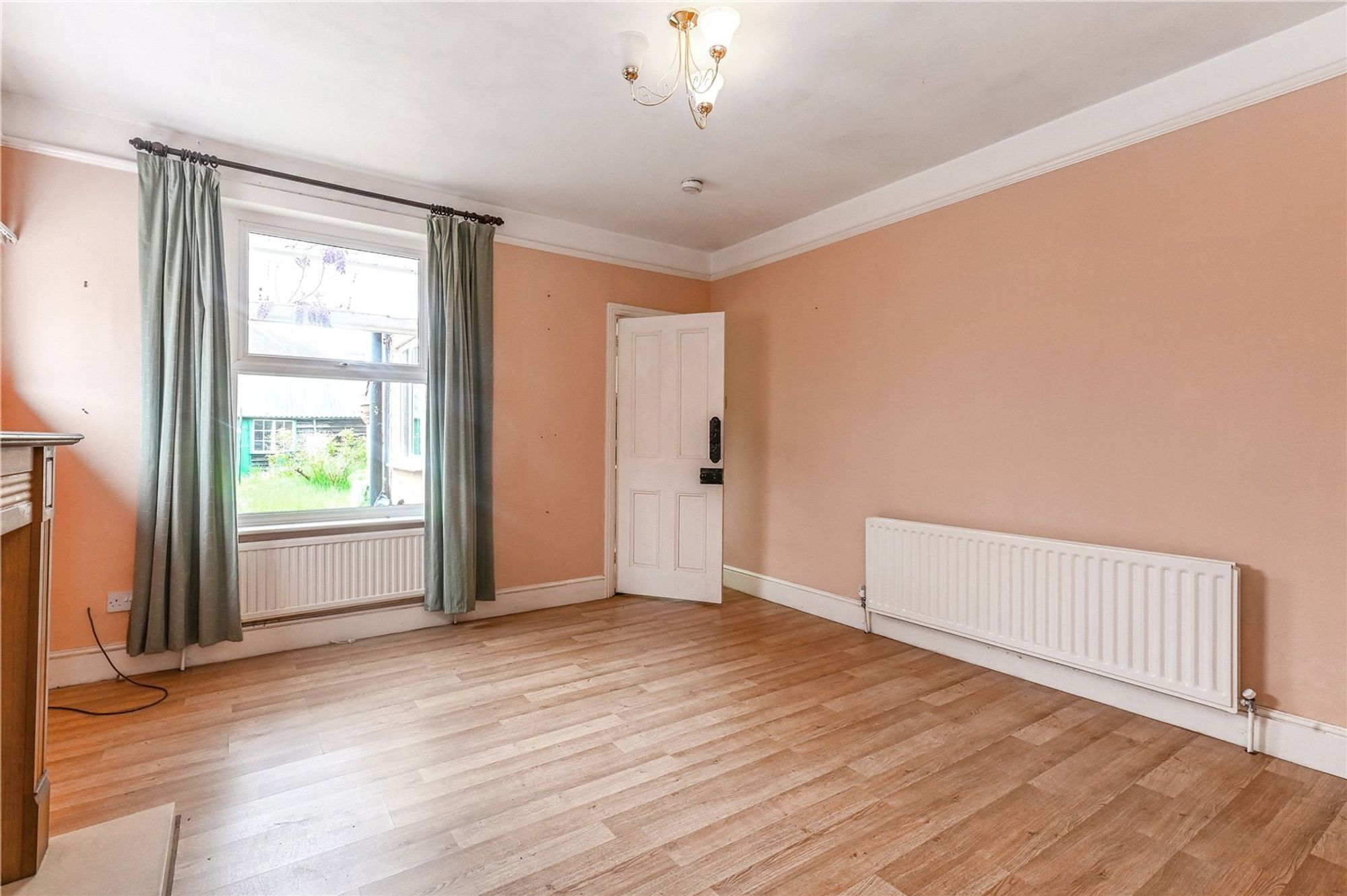 Flat Spitalfield Lane in Chichester