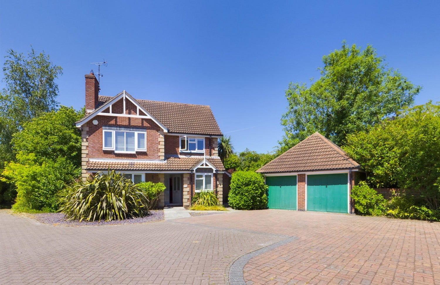 House Dutchells Copse in Horsham