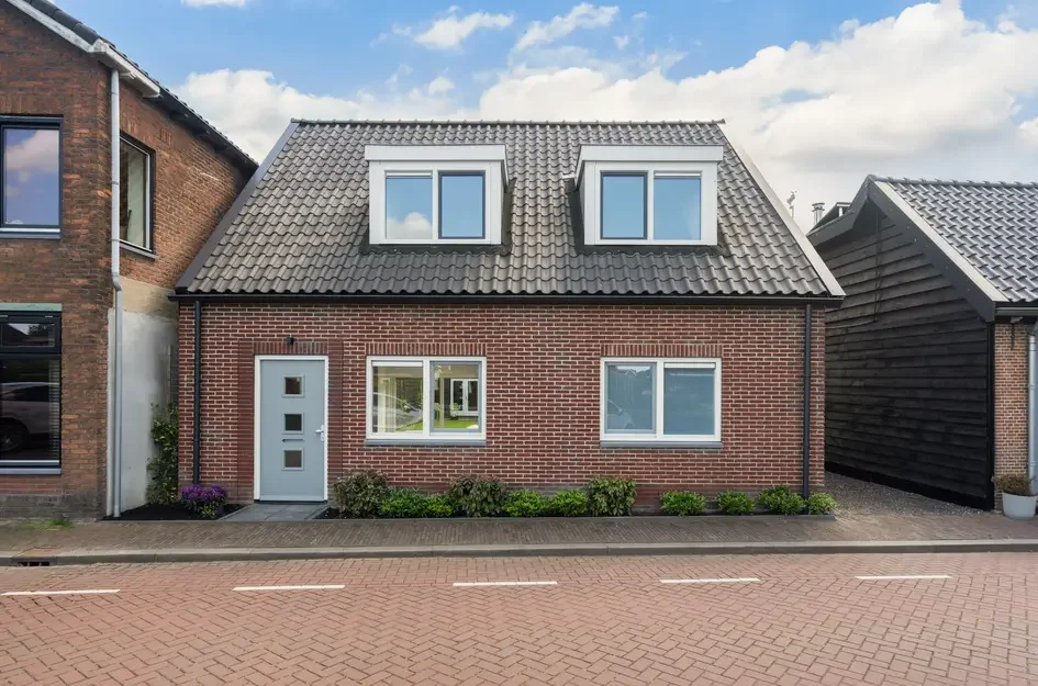 Huis Hoge Rijndijk 29 in Nieuwerbrug aan den Rijn