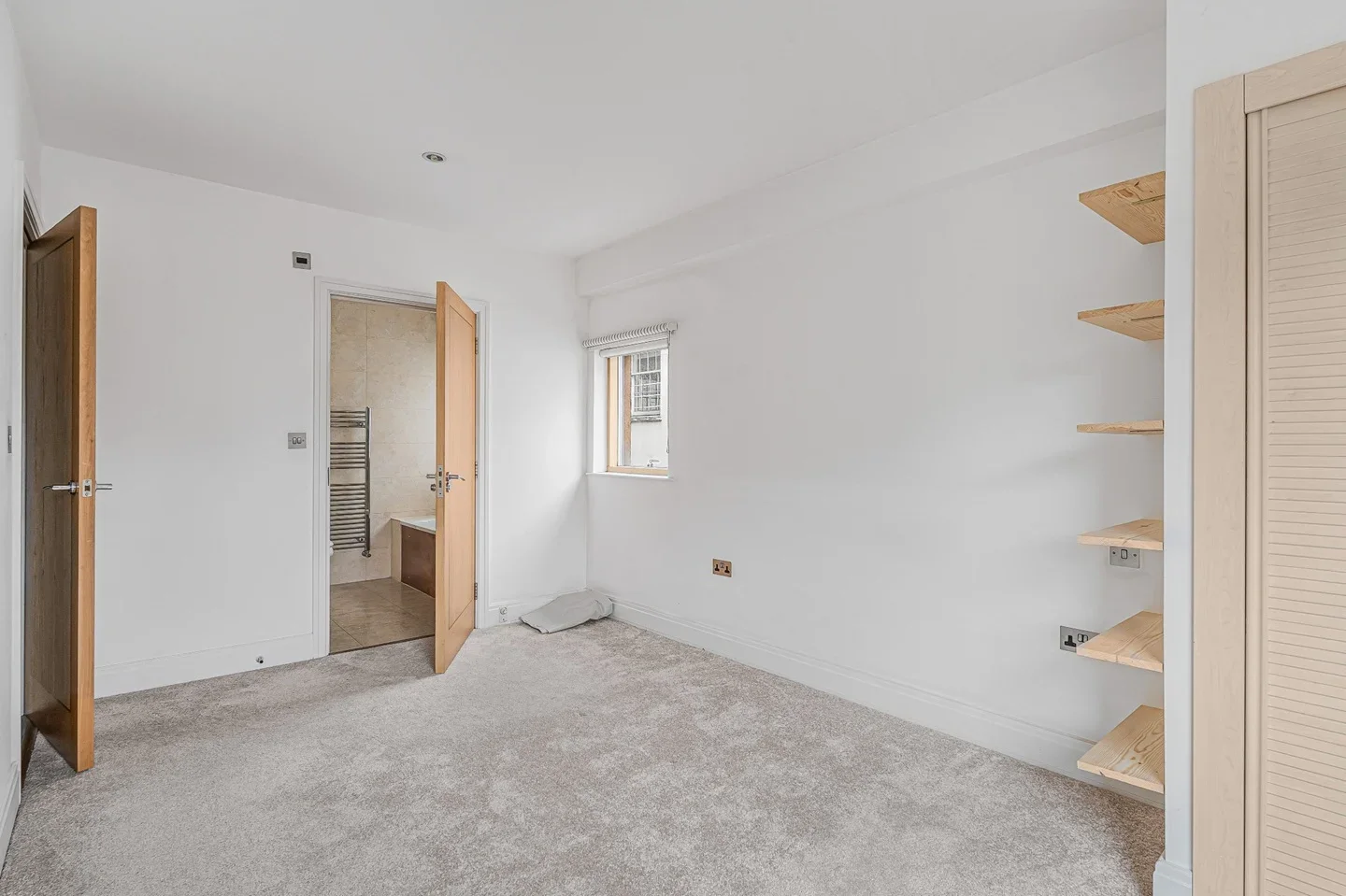 Flat Camden Square in Greater London