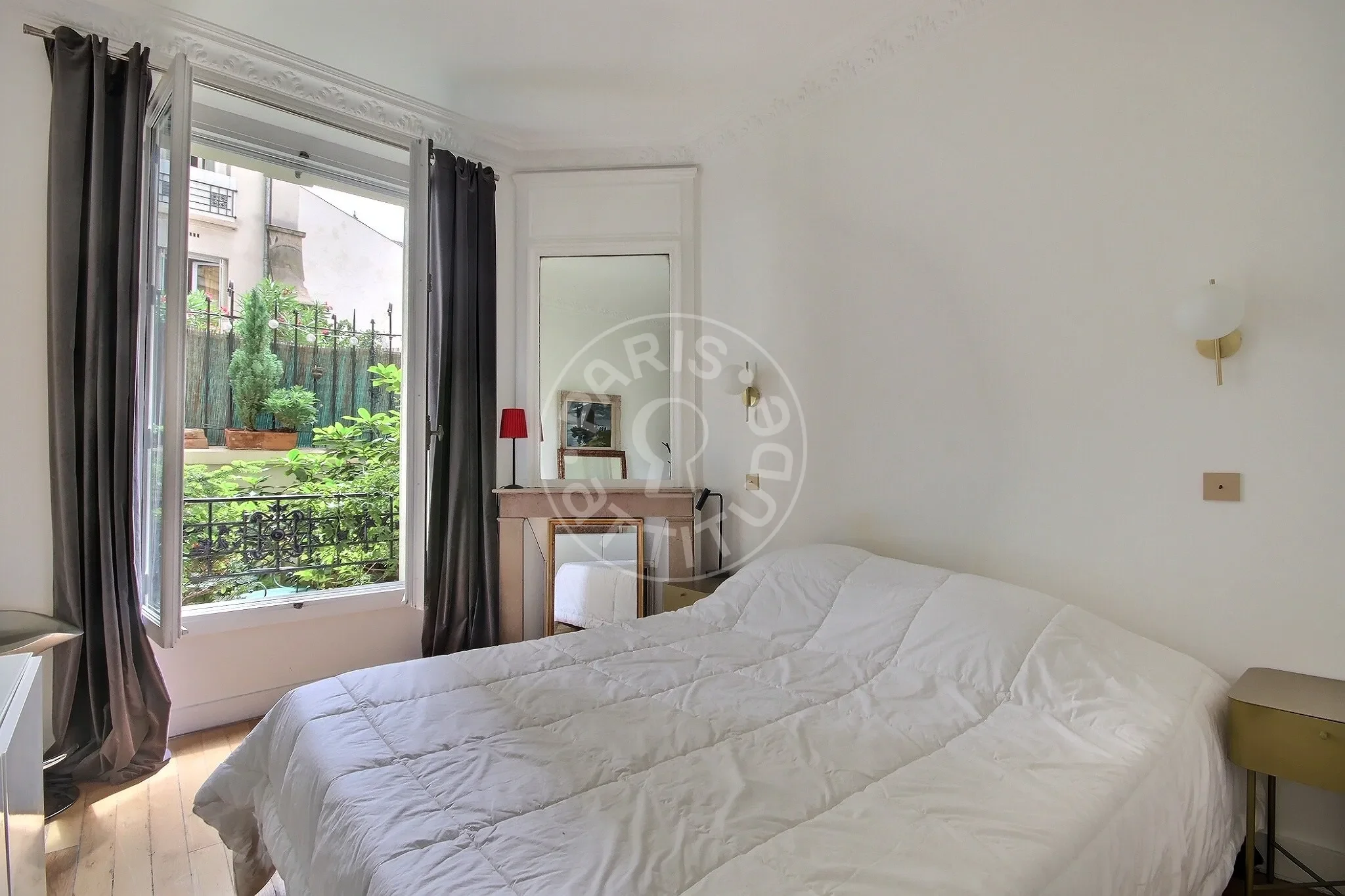 Flat Rue Ordener in Paris
