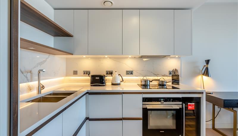 Flat TOTTERIDGE COMMON in London