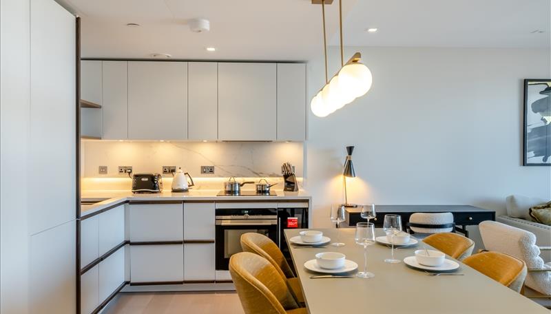 Flat TOTTERIDGE COMMON in London