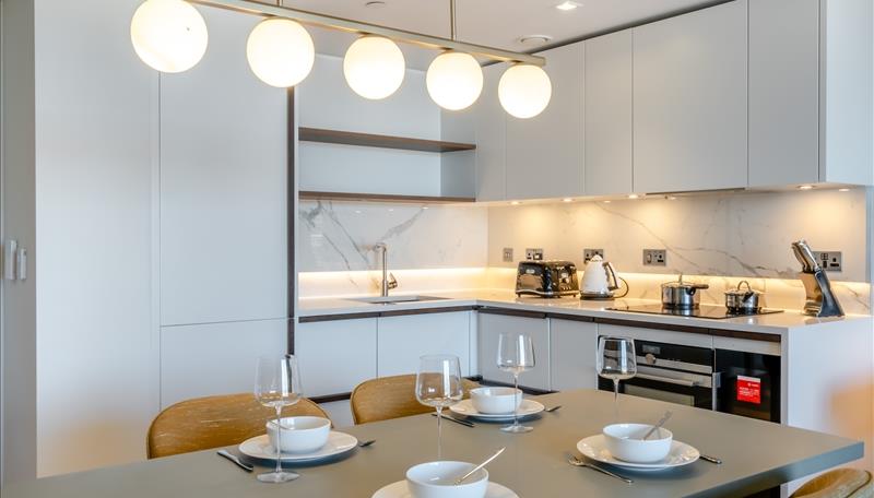 Flat TOTTERIDGE COMMON in London