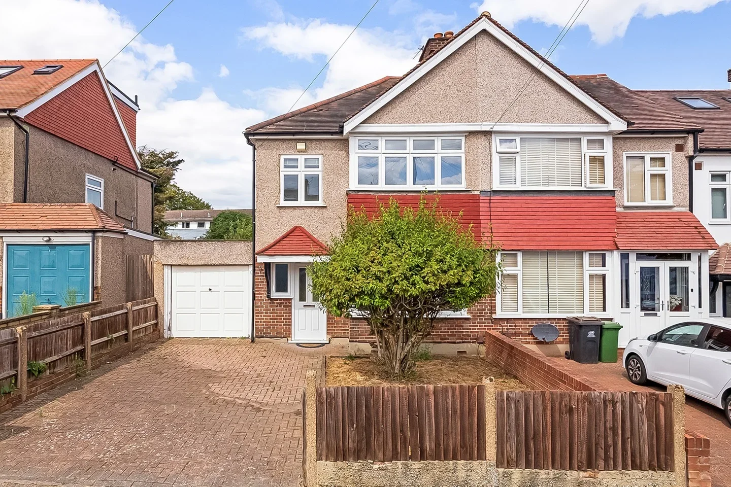 House Cranmore Road in Greater London