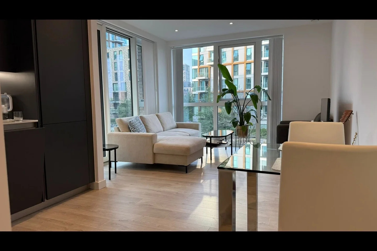 Flat Scrimgoeur Place in Greater London