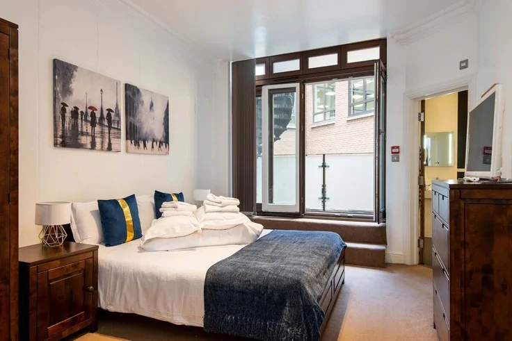 Flat Bishopsgate in City of London