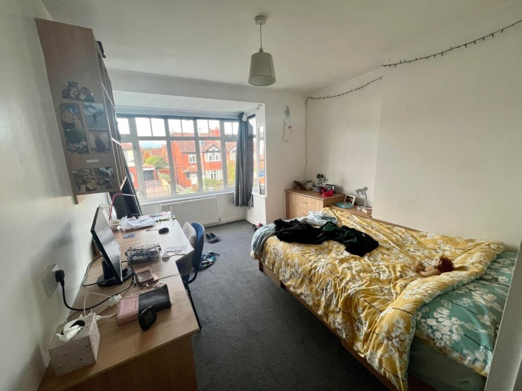 Flat Saint Anne's Road in Leeds