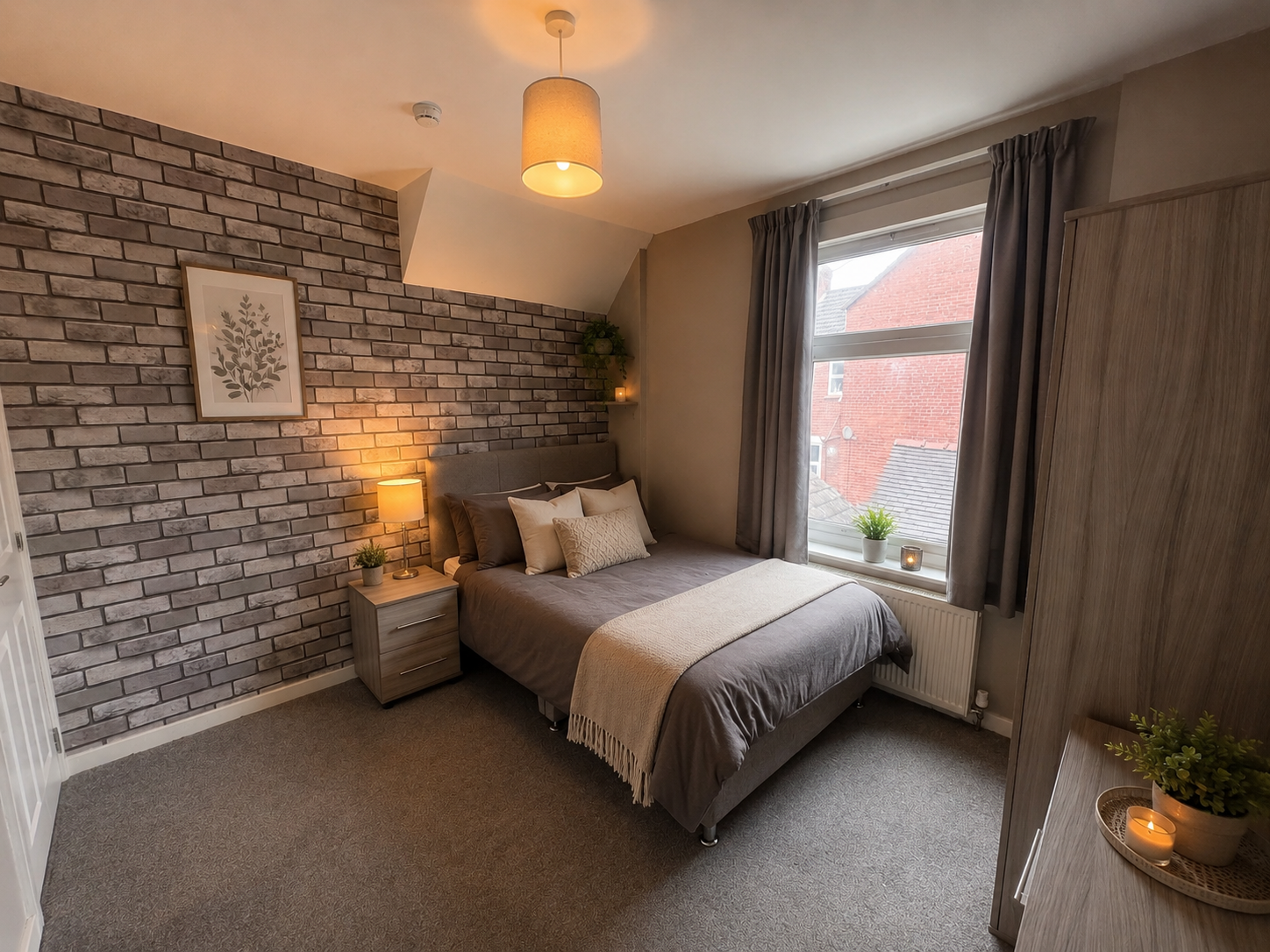 Room Broxholme Lane in Doncaster
