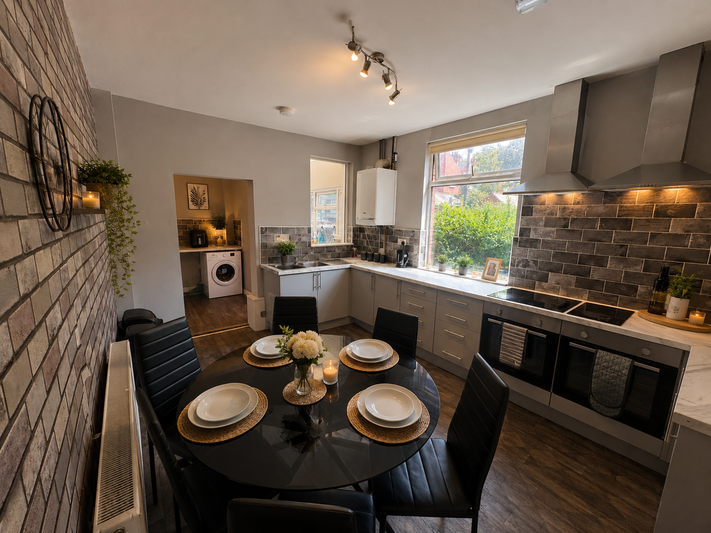 Room Broxholme Lane in Doncaster