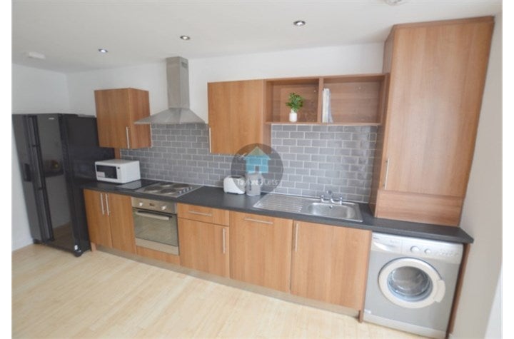 Flat Portland Terrace in Newcastle upon Tyne
