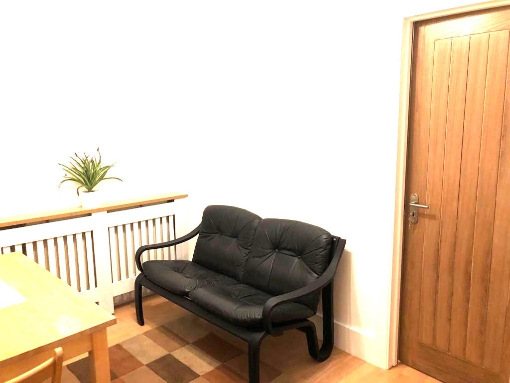 Flat Clarence Gardens in Greater London