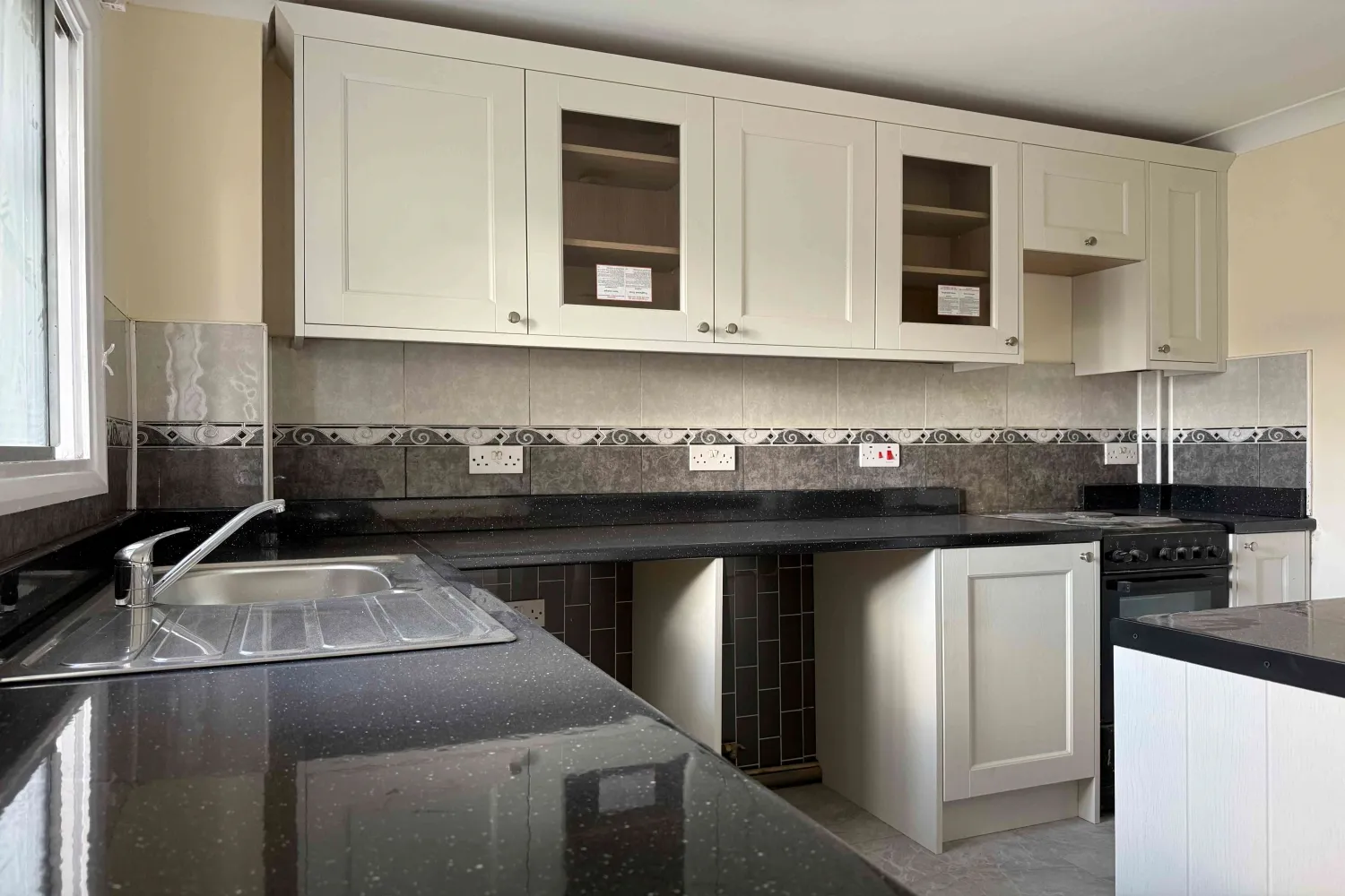 Flat Kingston Road in Mole Valley