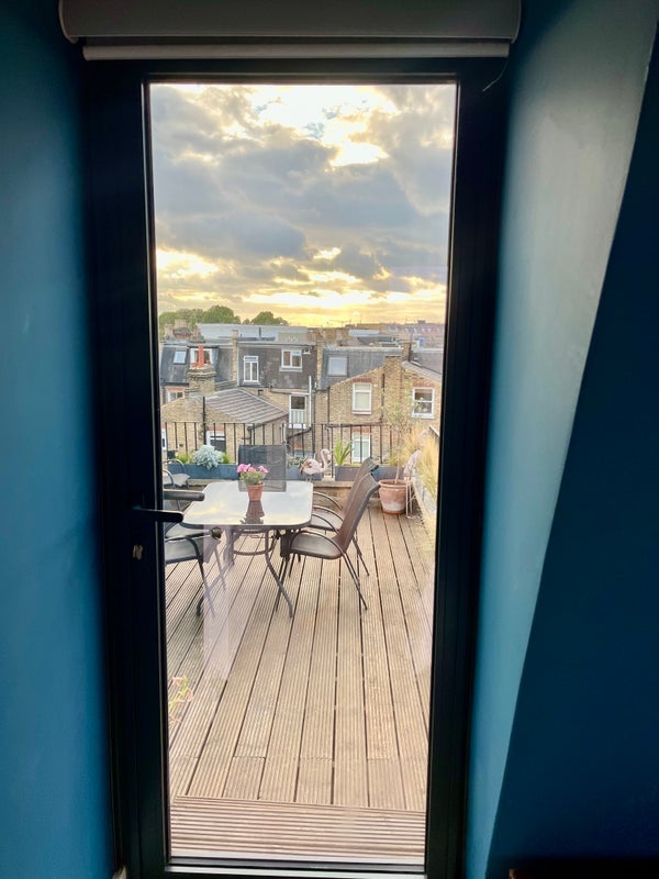 Room Dawes Road in Greater London