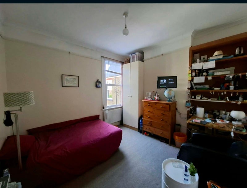 Room Tranmere Road in Greater London