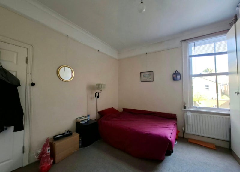 Room Tranmere Road in Greater London