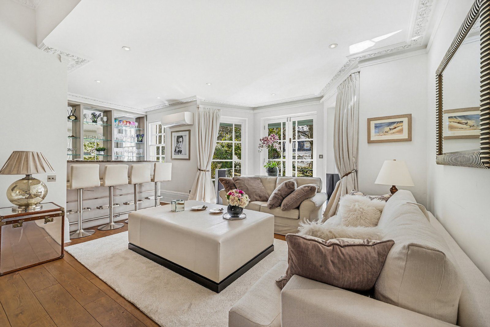 House Addison Road in Greater London