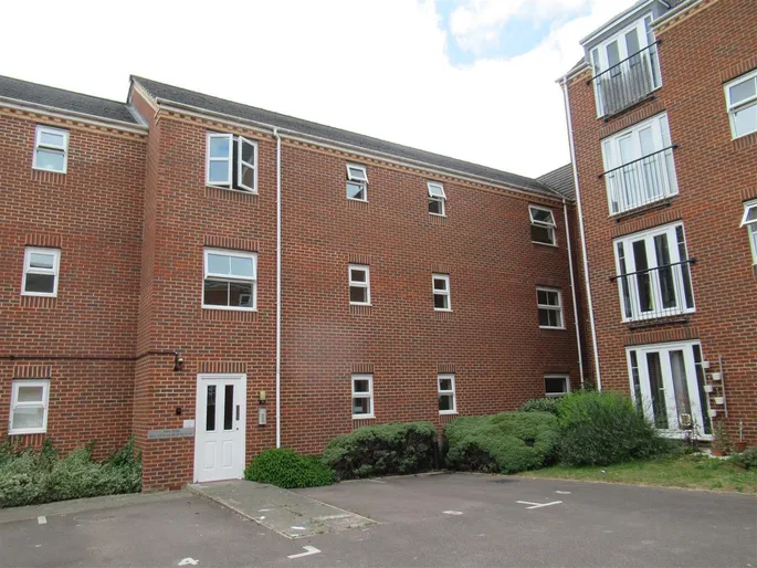 Flat Alma Road in Cherwell District