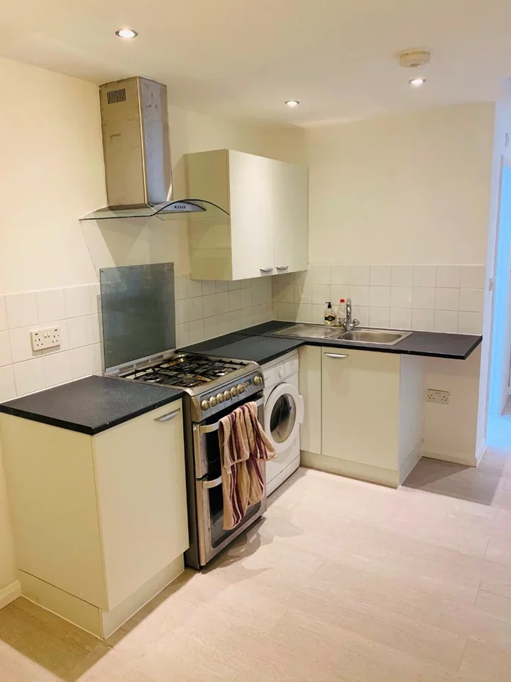 Flat Gresham Drive in Greater London