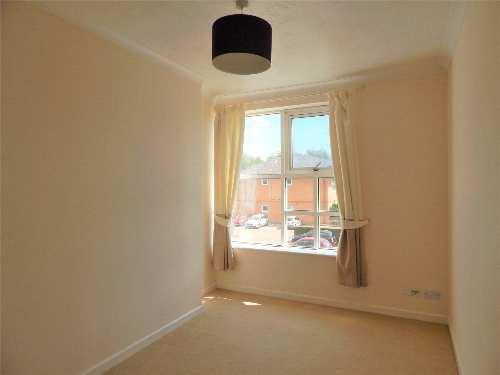 Flat Yeo Valley in Yeovil
