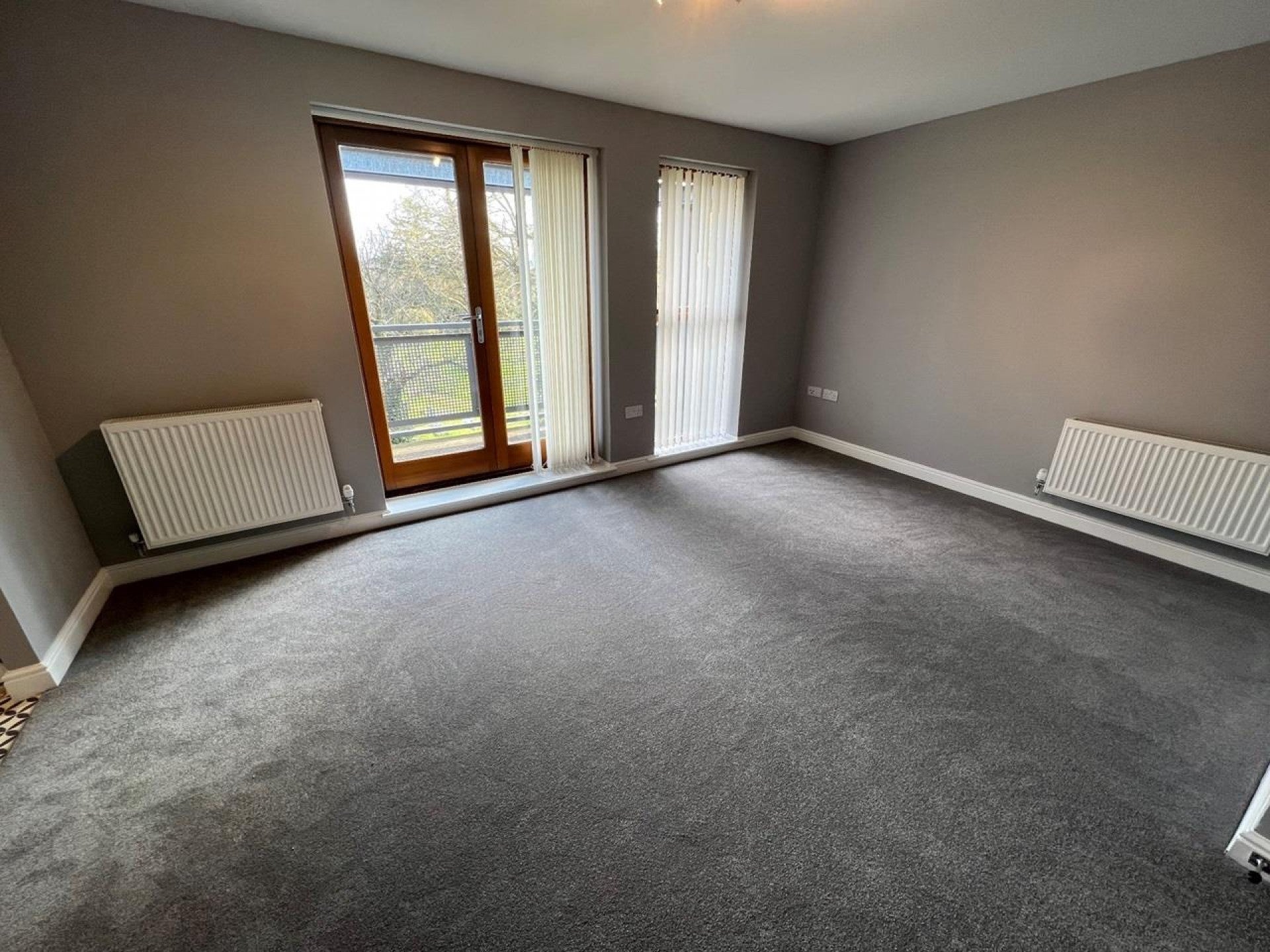 Flat Harry Close in Greater London
