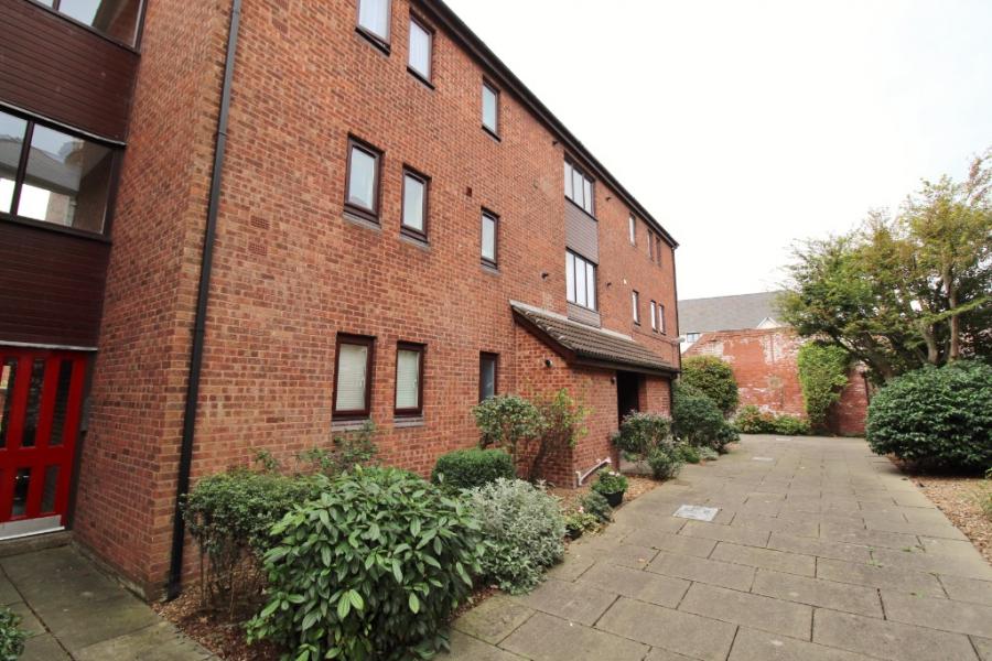 Flat Eign Street in Hereford