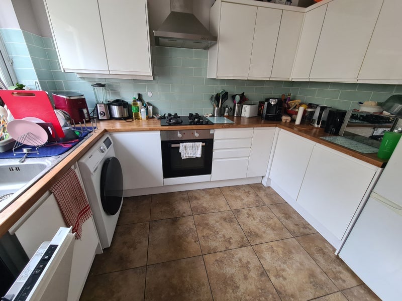 Room Chevening Road in Greater London