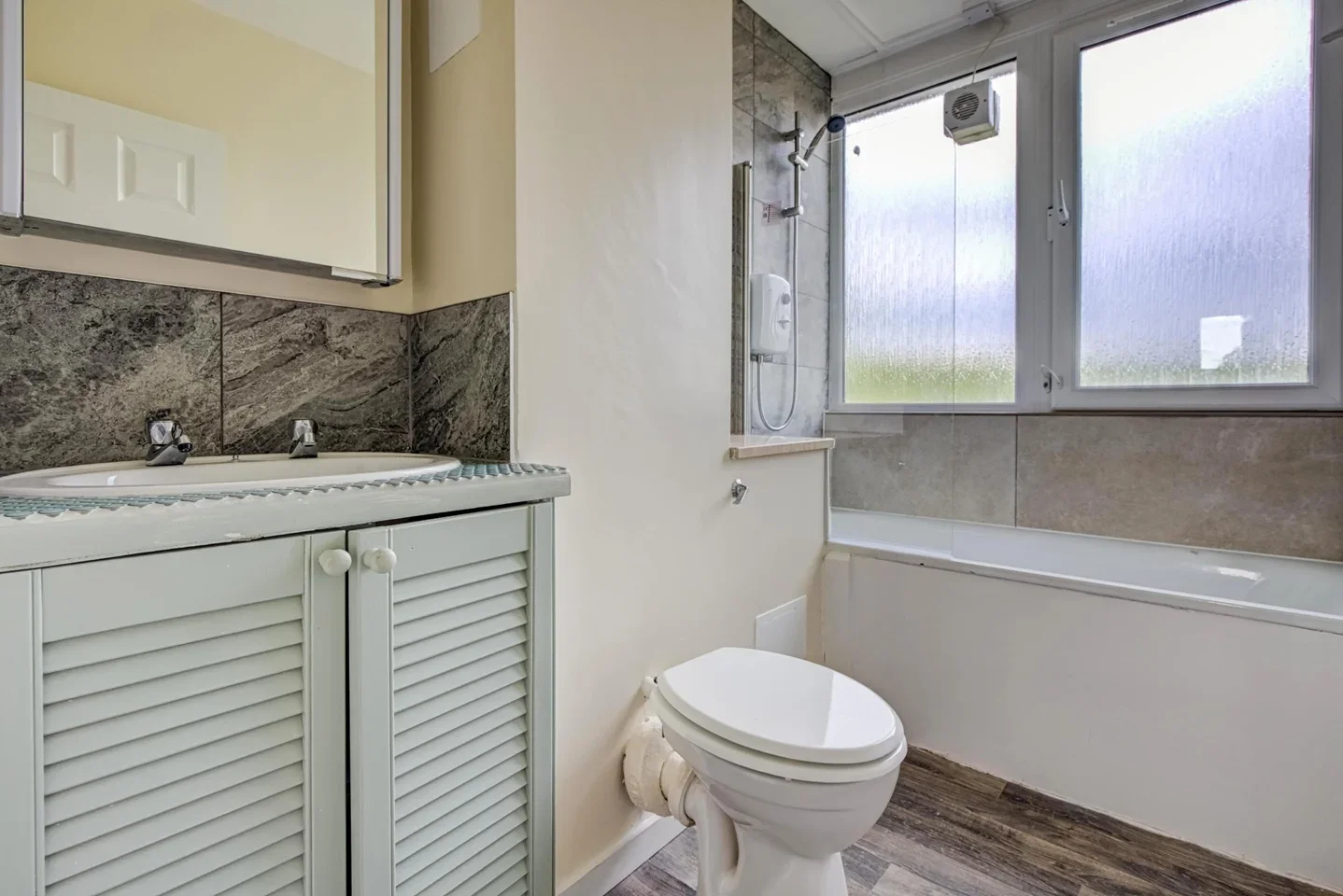 Room Alton Road in Greater London