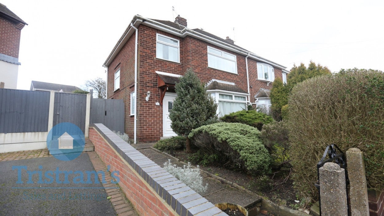 House Huftons Drive in Amber Valley