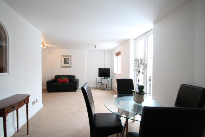 Flat Palgrave Gardens in City of Westminster